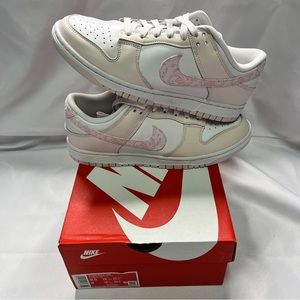 Women’s Nike Dunk Low Pink Paisley Pastel New Size 9.5W